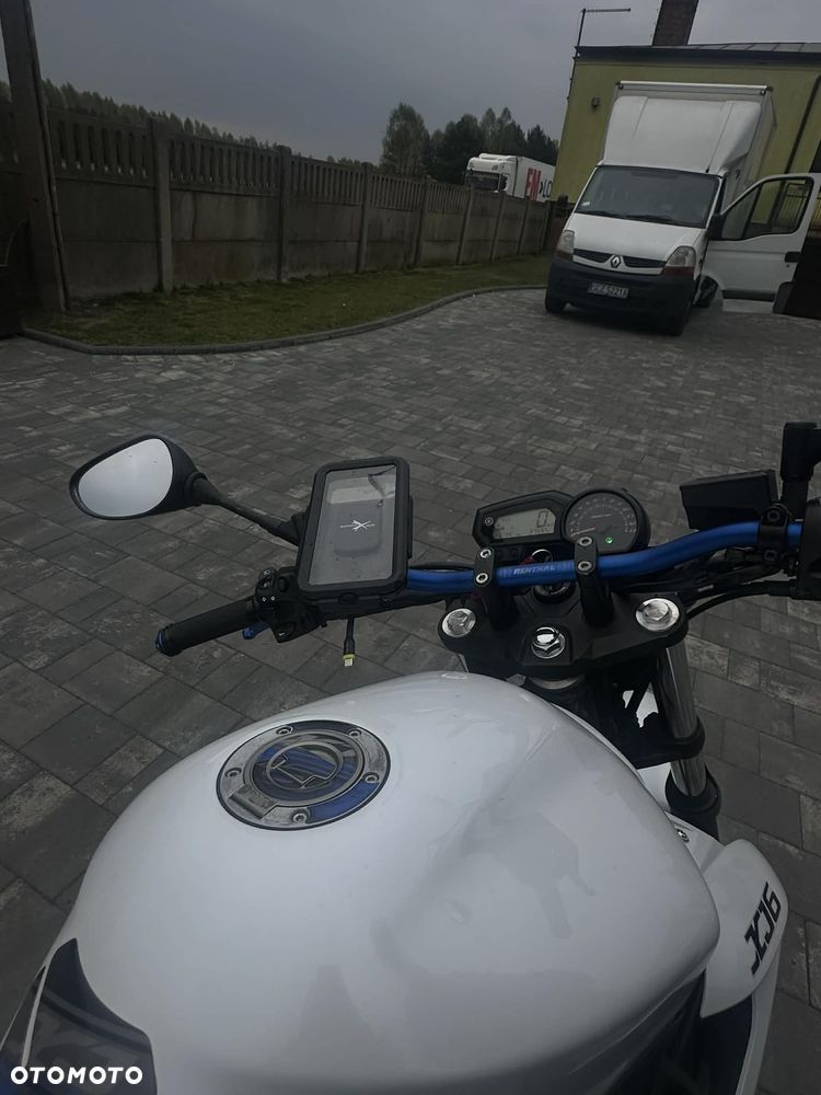 Yamaha XJ - 8