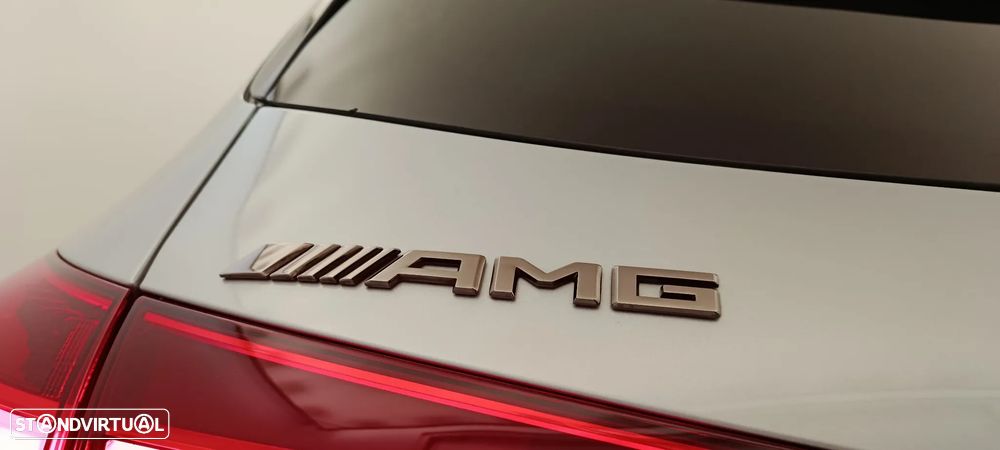 Mercedes-Benz C 63 AMG S E Performance 4Matic - 31