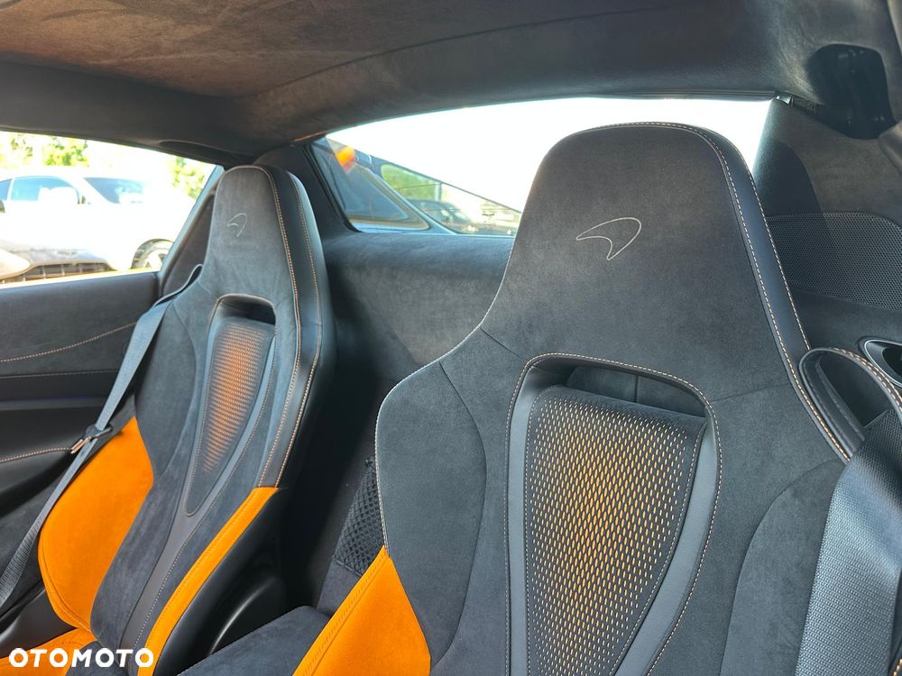 McLaren 750S - 11