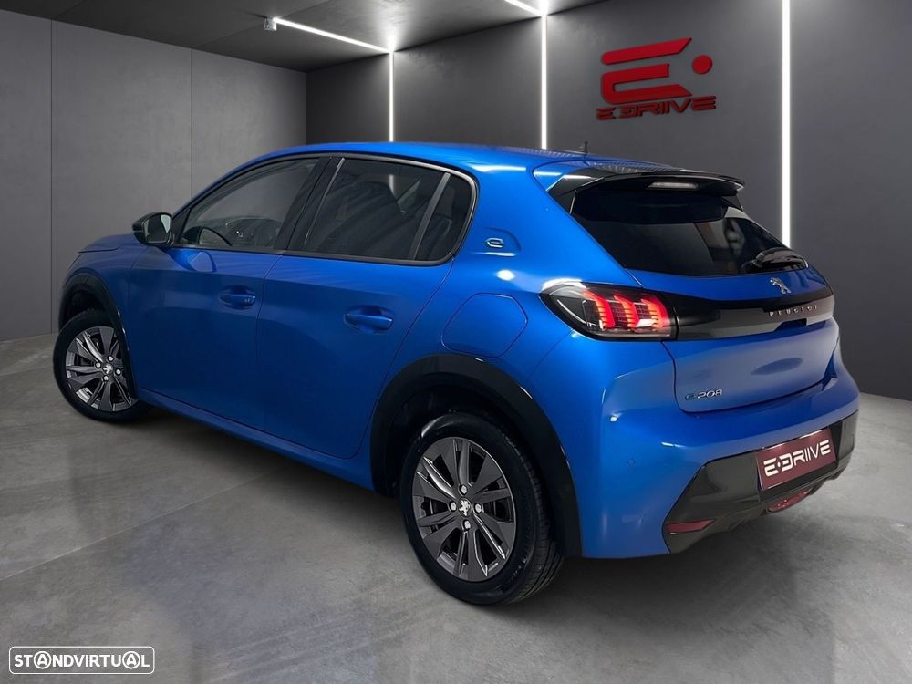 Peugeot e-208 Allure Pack - 5