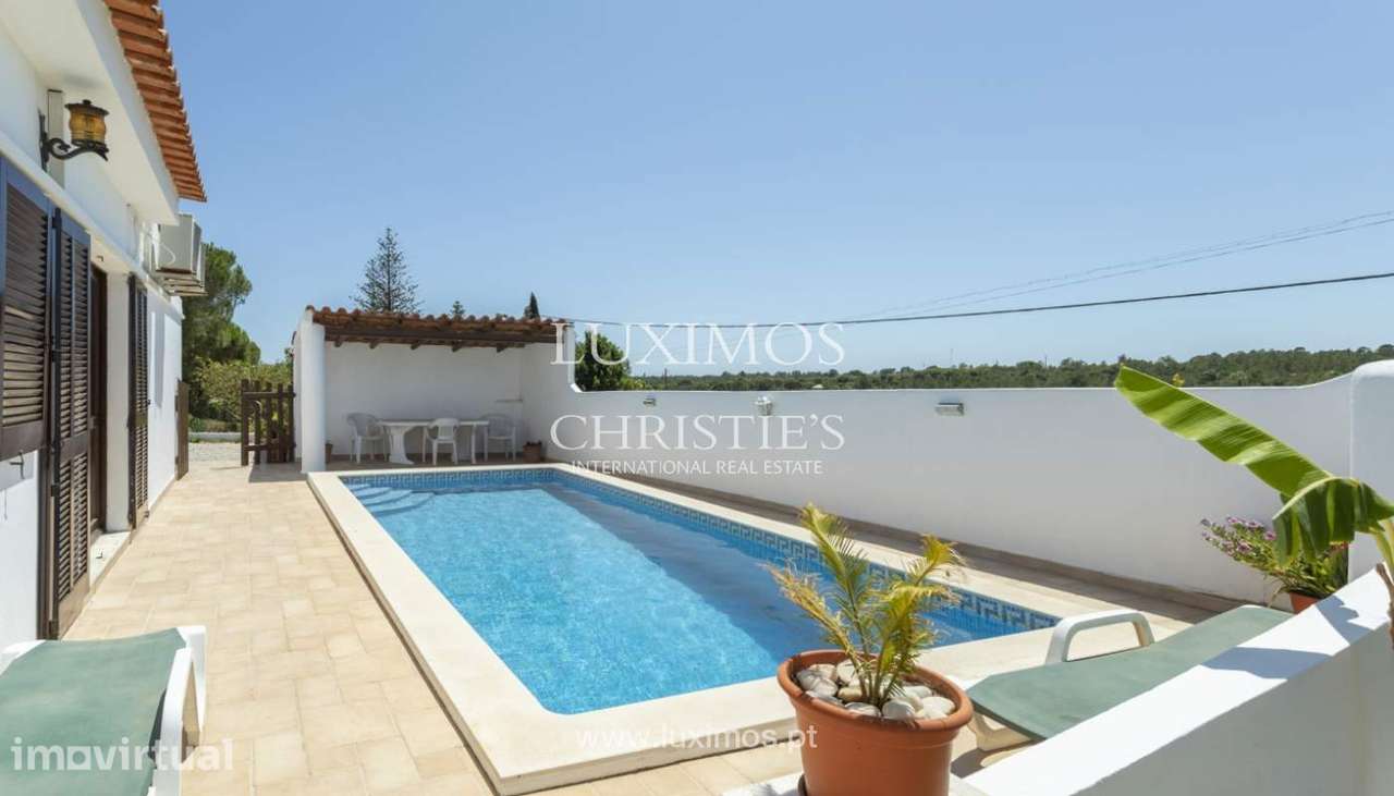 Moradia térrea, com piscina, Almancil, Algarve - Grande imagem: 2/23