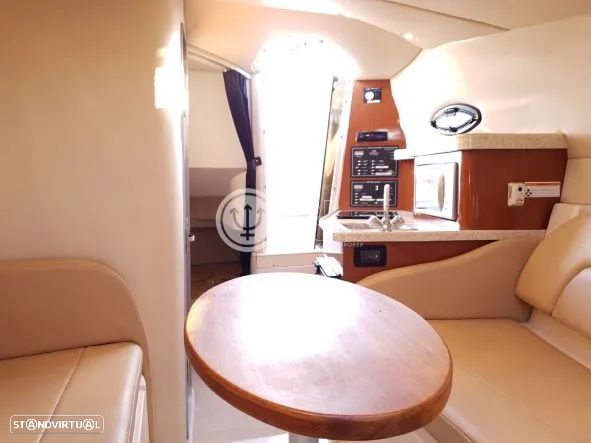 Regal 2665 Commodore - 16