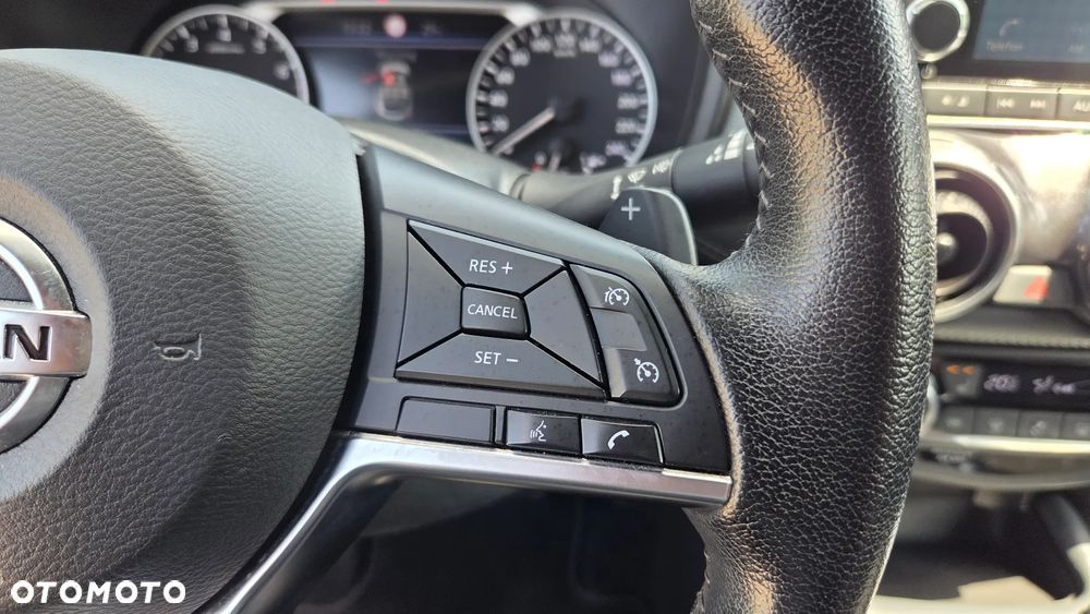 Nissan Juke 1.0 DIG-T N-Connecta DCT - 25