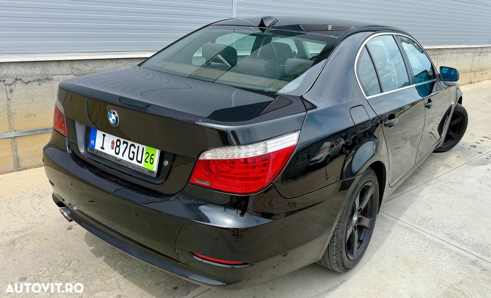 BMW Seria 5 520d Edition Lifestyle - 13