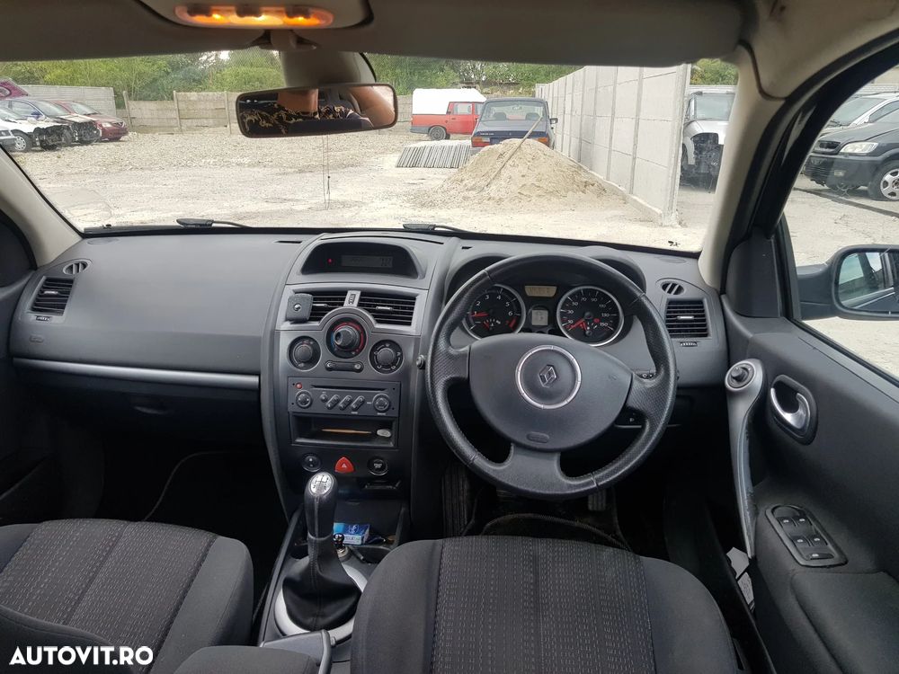 USA FATA DREAPTA/USA SPATE DREAPTA/USA FATA STANGA/USA SPATE STANGA/ HAION/BARA SPATE RENAULT MEGANE 2 HATCBACK - 4