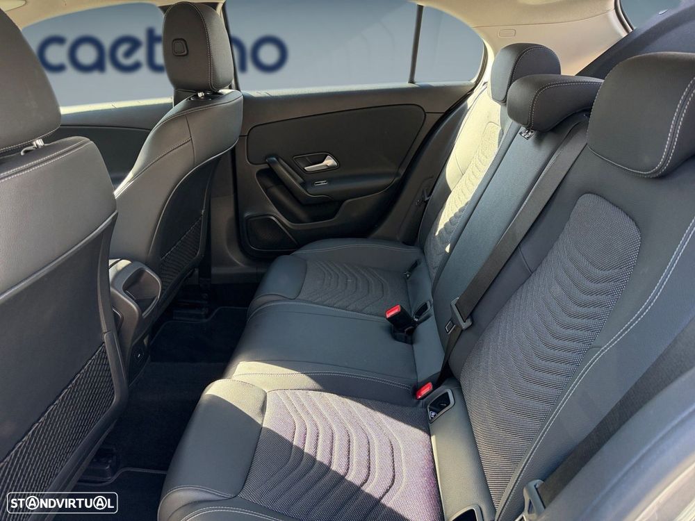 Mercedes-Benz A 200 - 13