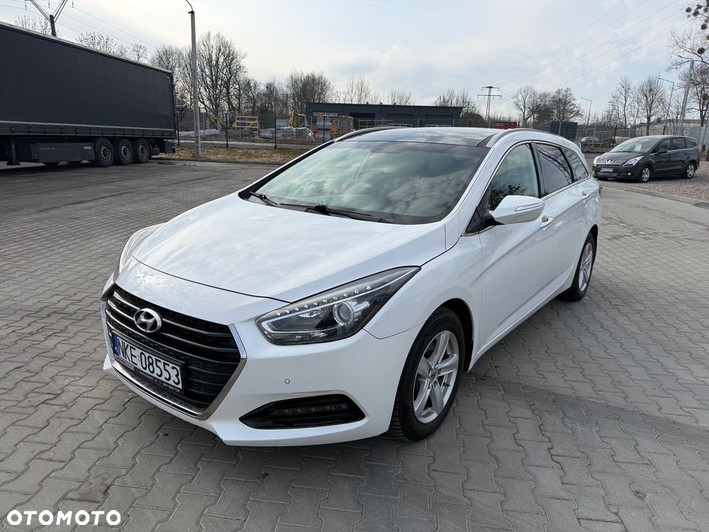 Hyundai i40 Kombi 1.7 CRDi Premium - 1