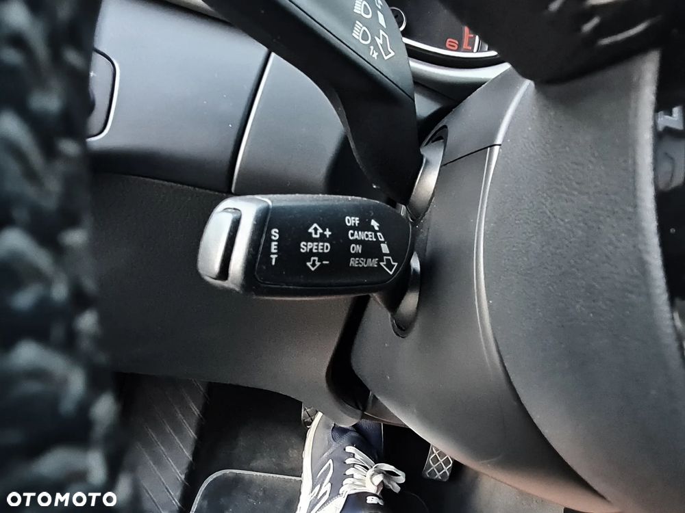 Audi A4 Avant 2.0 TDI DPF quattro S tronic S line Sportpaket - 30