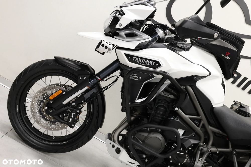 Triumph Tiger - 24