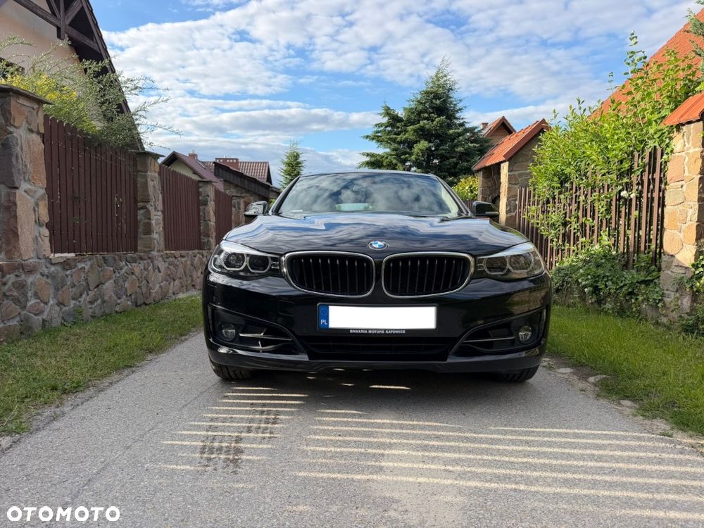 BMW Seria 3 320i - 2