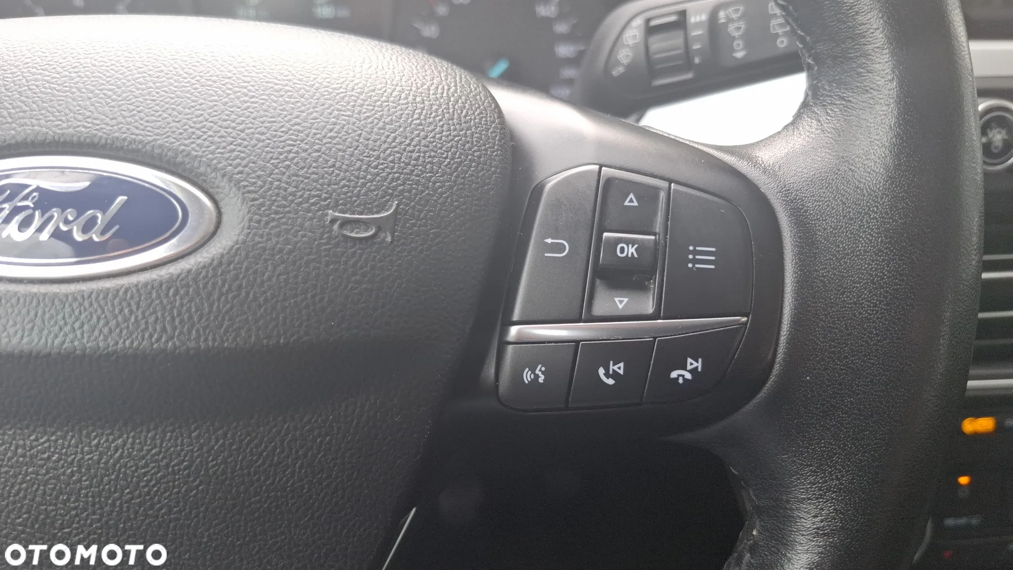 Ford Focus 1.0 EcoBoost Trend Edition - 22
