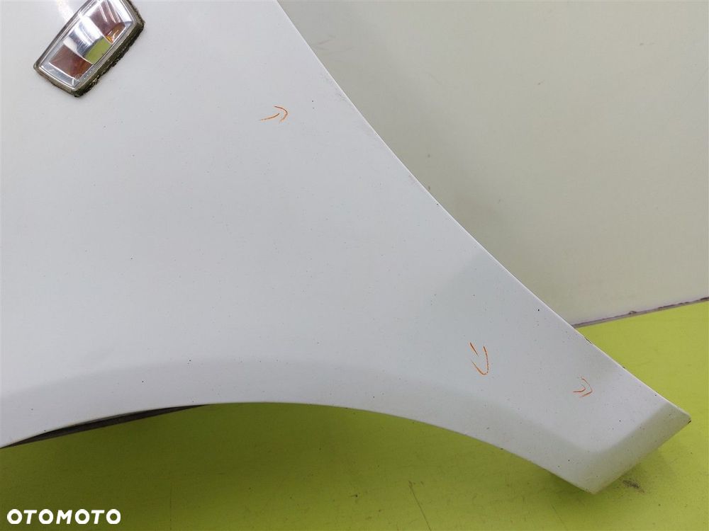Błotnik przedni lewy OPEL CORSA D 2006-2014 10U / Z474 BIAŁY - 4