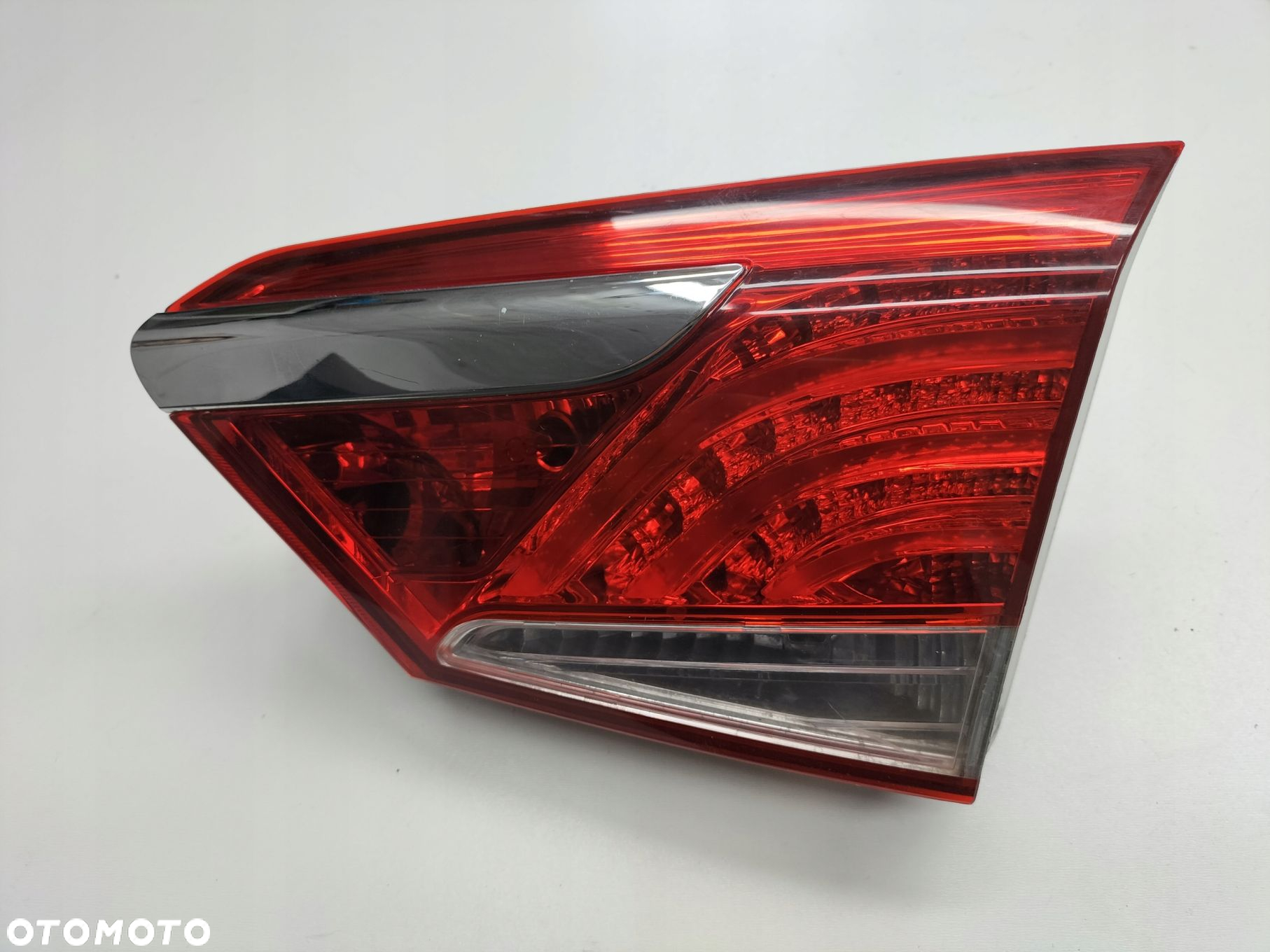 HYUNDAI I40 LED lampa prawa tylna tył w klapę 92404-3Z001 - 2