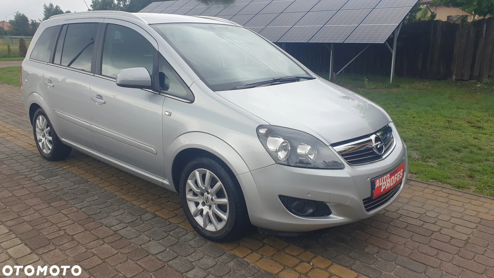 Opel Zafira - 8