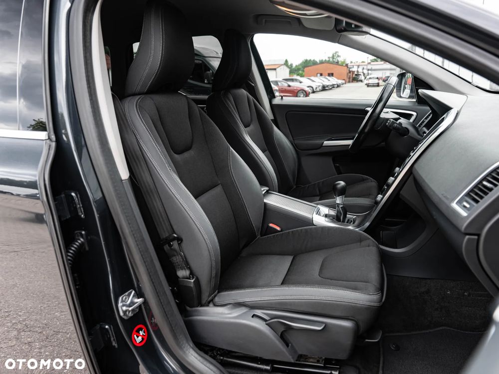 Volvo XC 60 D3 Edition Pro - 25