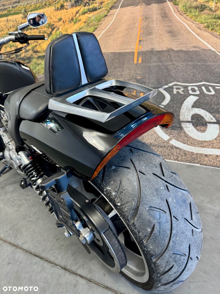 Harley-Davidson V-Rod Muscle - 7