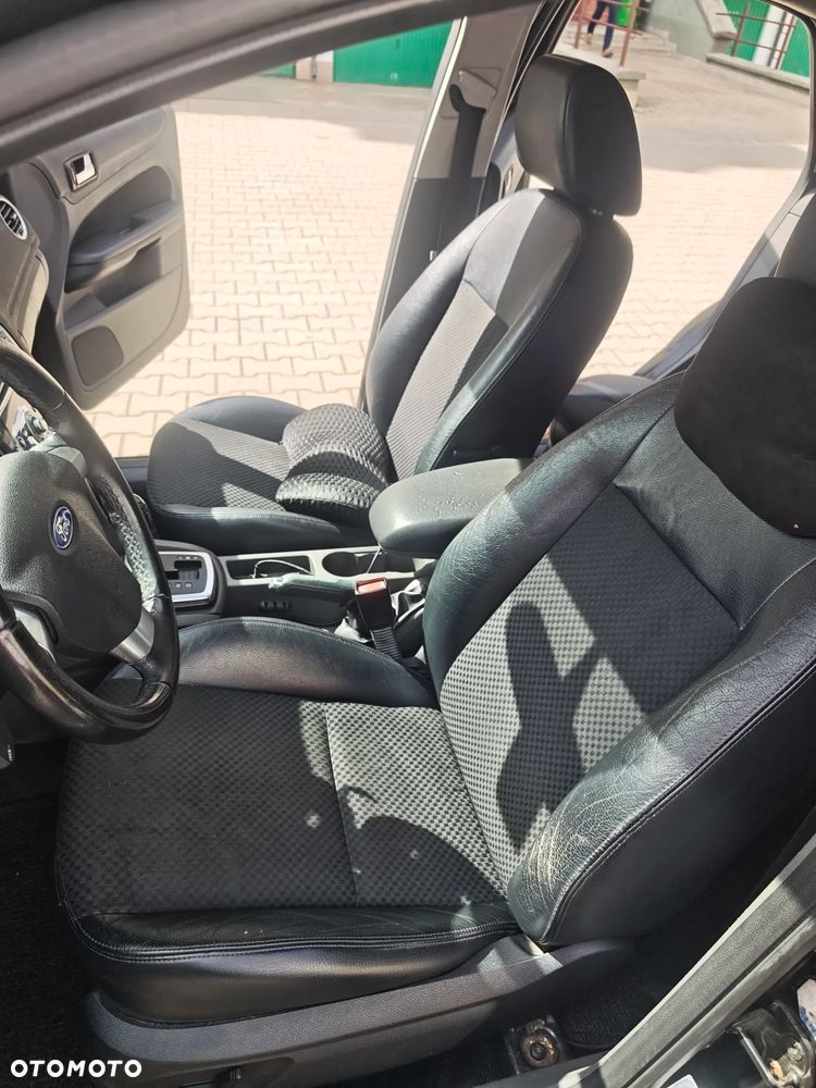 Ford Focus - 10
