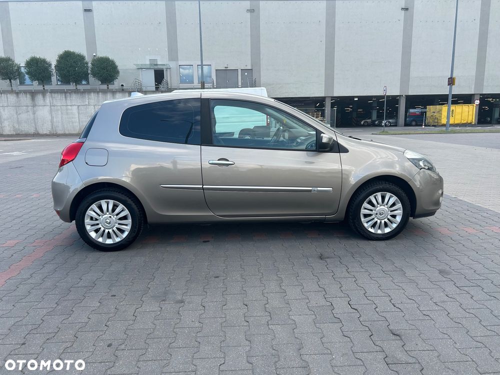 Renault Clio 1.6 16V GT - 5