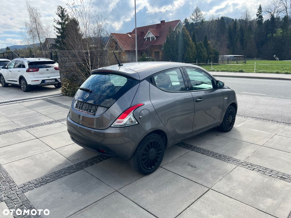 Lancia Ypsilon 1.2 8V Gold S&S EU6 - 5