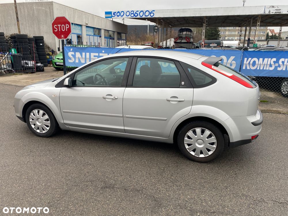 Ford Focus 1.6 Ti-VCT Titanium - 16