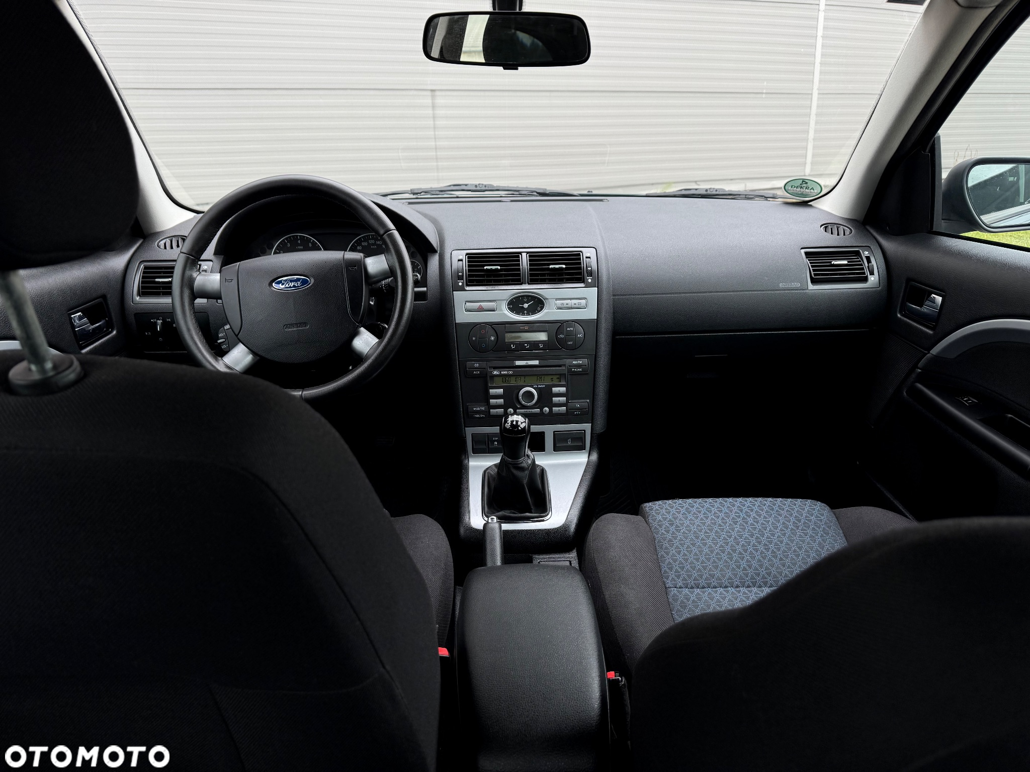 Ford Mondeo 1.8 X - 21