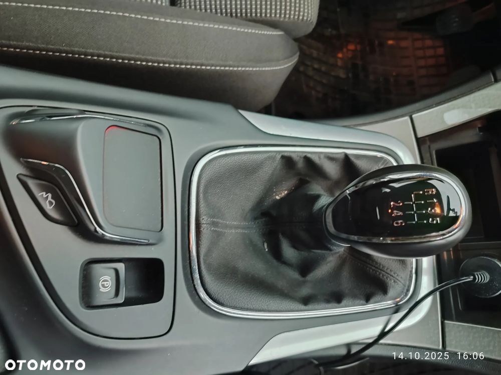 Opel Insignia 1.4 T Active S&S - 15