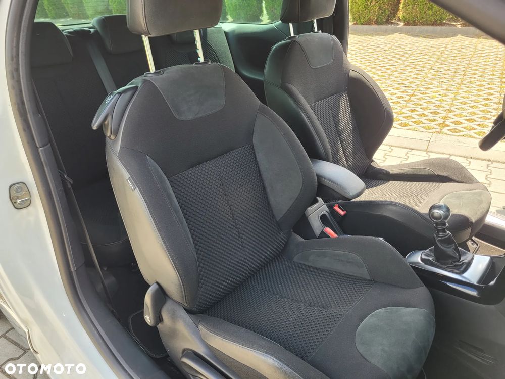 Citroën DS3 THP 155 So Paris - 20