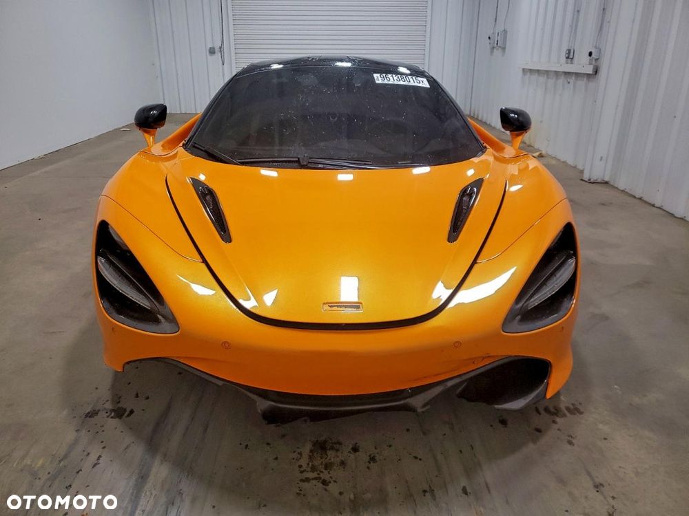 McLaren 720S Coupe Standard - 2
