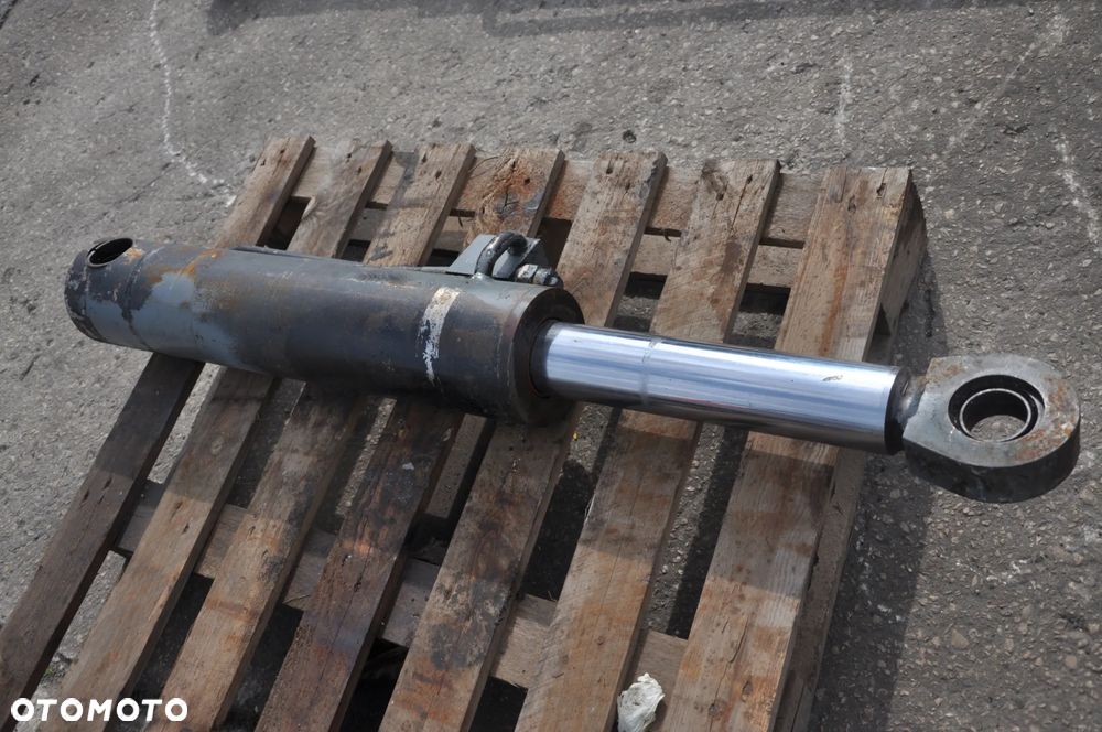 Siłownik hydrauliczny Terex T 350 - 1