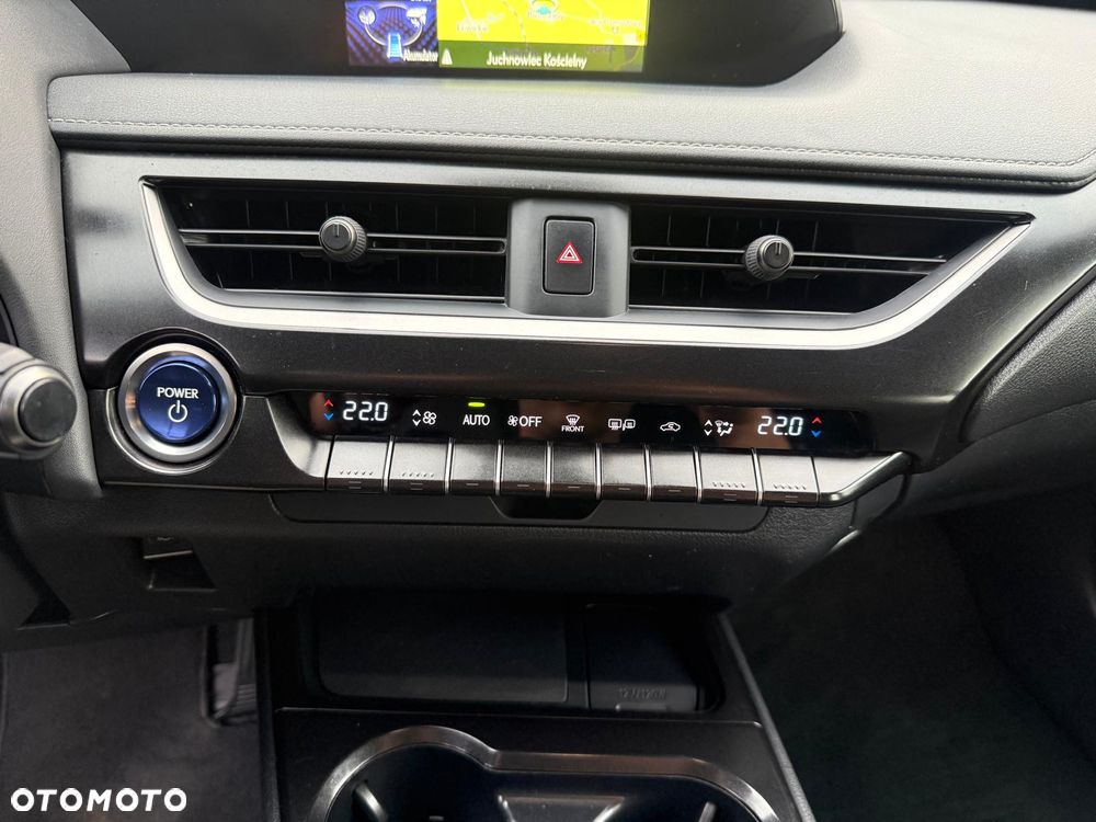 Lexus UX 250h Elegance 2WD - 21
