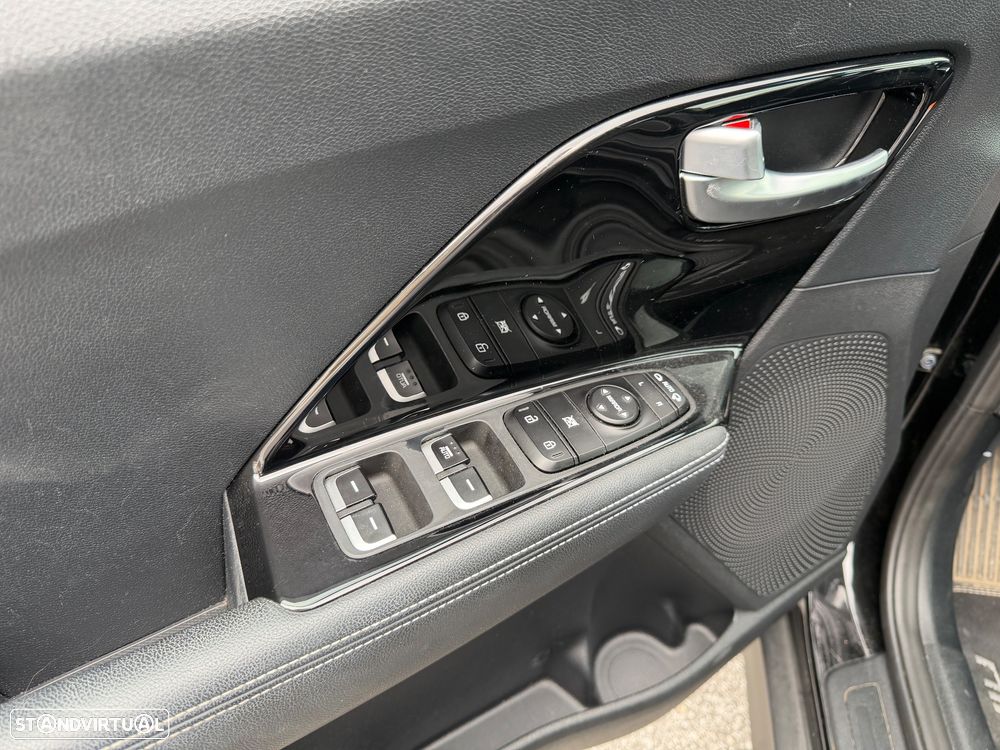 Kia e-Niro Vision - 35