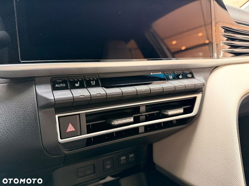 Toyota Camry - 15