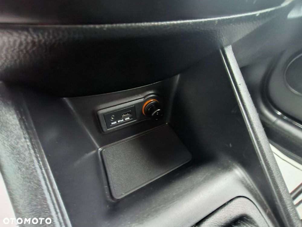 Kia Venga - 11