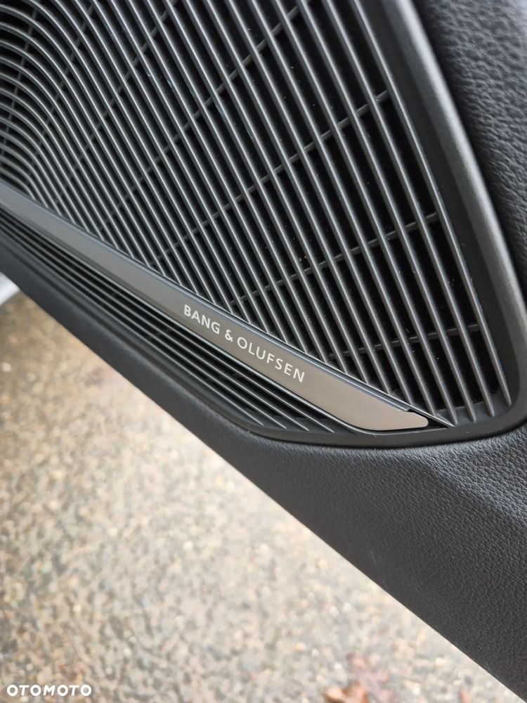 Audi A4 Avant 2.0 TDI S tronic quattro - 33