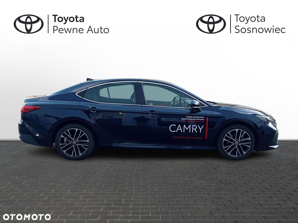 Toyota Camry - 7
