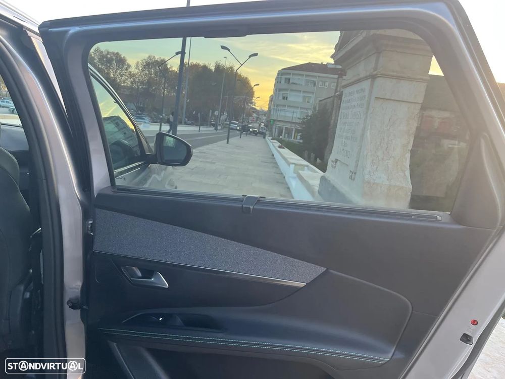 Peugeot 5008 BlueHDI 130 EAT8 Allure - 35