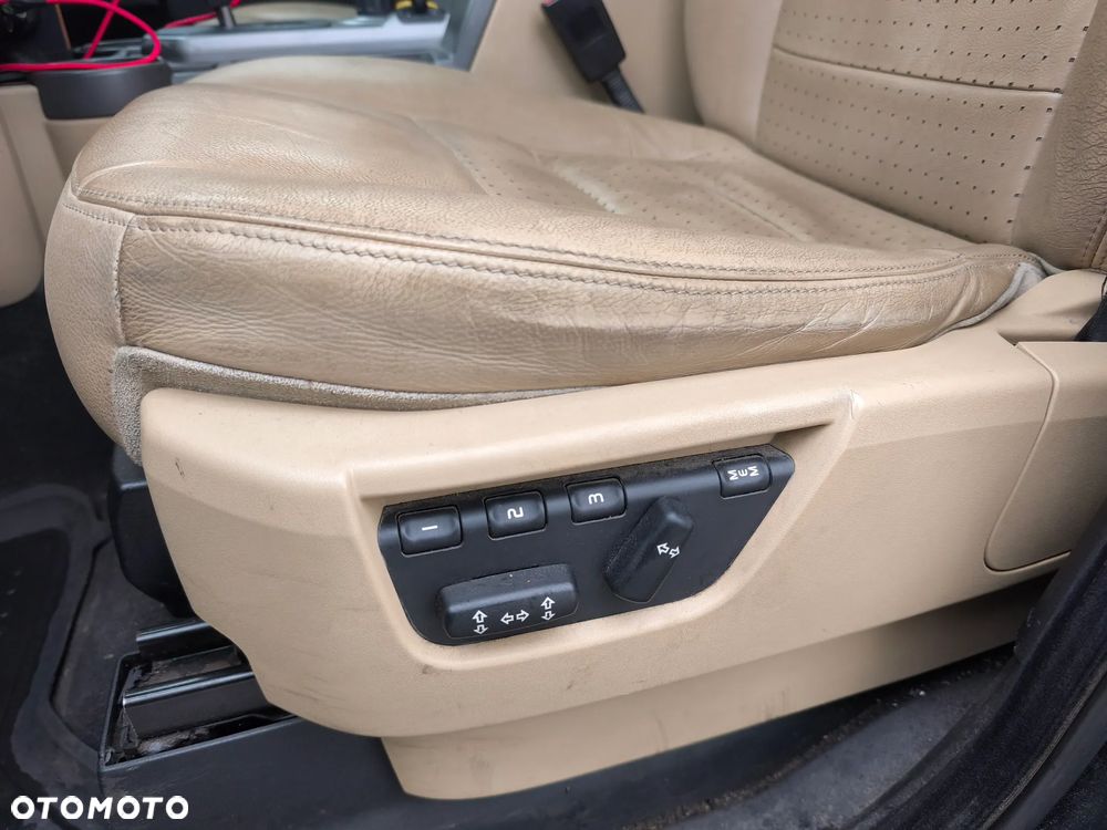 Land Rover Discovery - 16