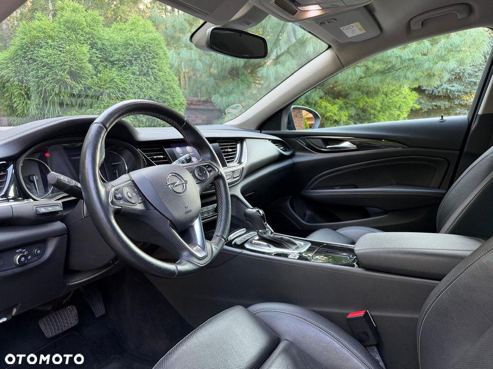 Opel Insignia - 12