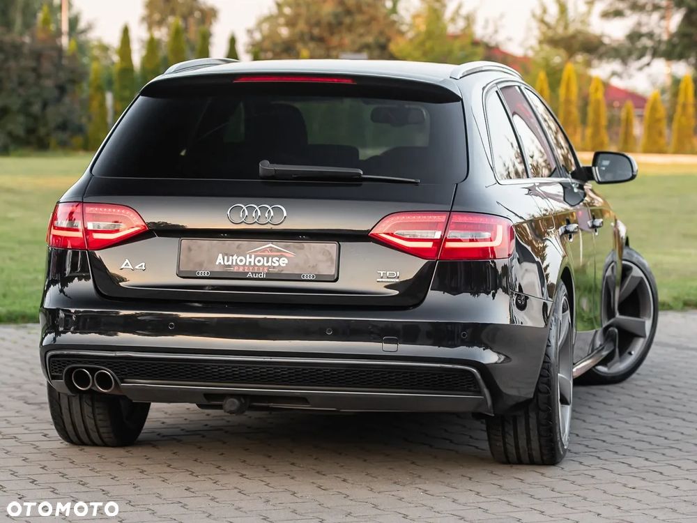 Audi A4 Avant 2.0 TDI DPF quattro S tronic S line Sportpaket - 12