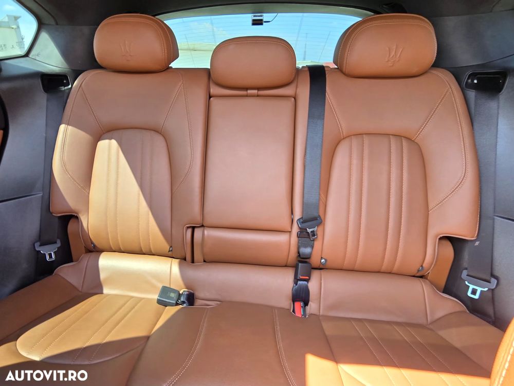 Maserati Levante Q4 GranLusso - 19