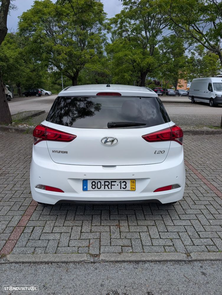 Hyundai i20 1.2 Comfort+Pack de lançamento - 4