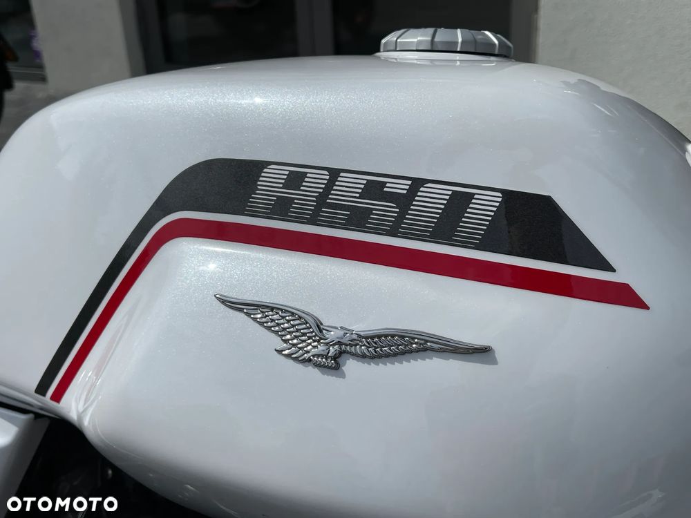 Moto Guzzi V7 - 8