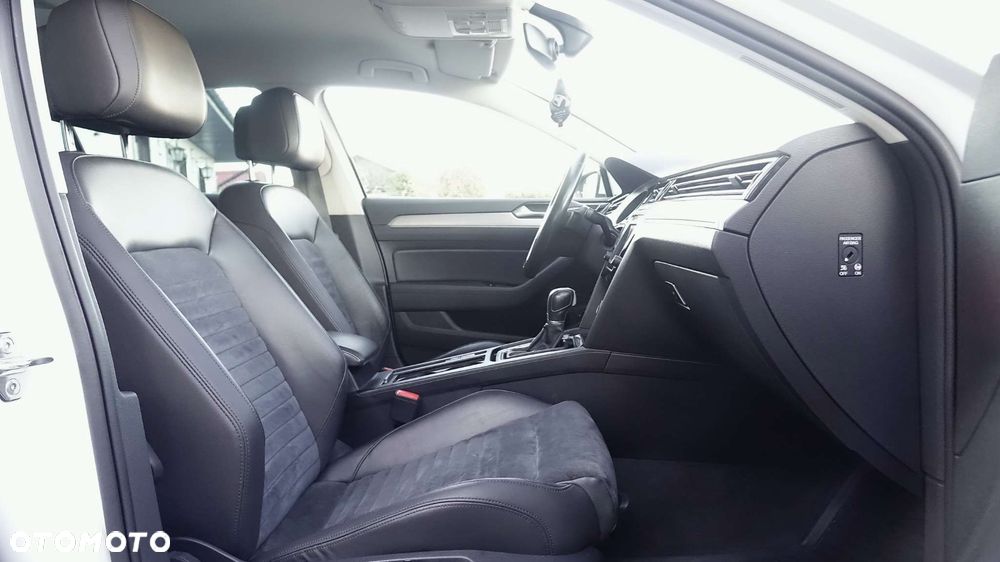 Volkswagen Passat - 29