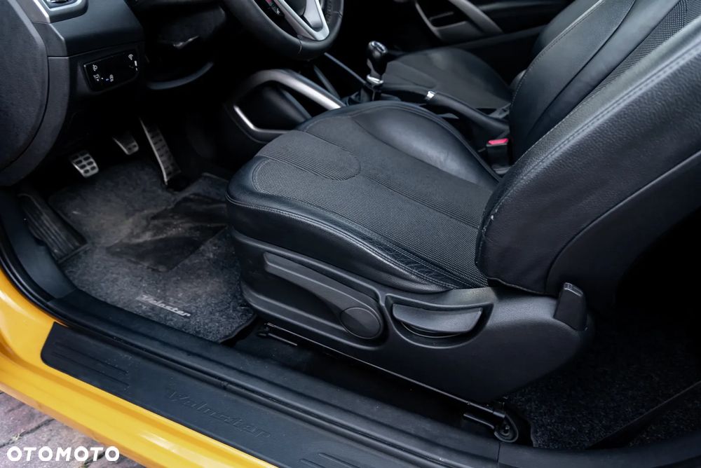 Hyundai Veloster 1.6 Style - 18