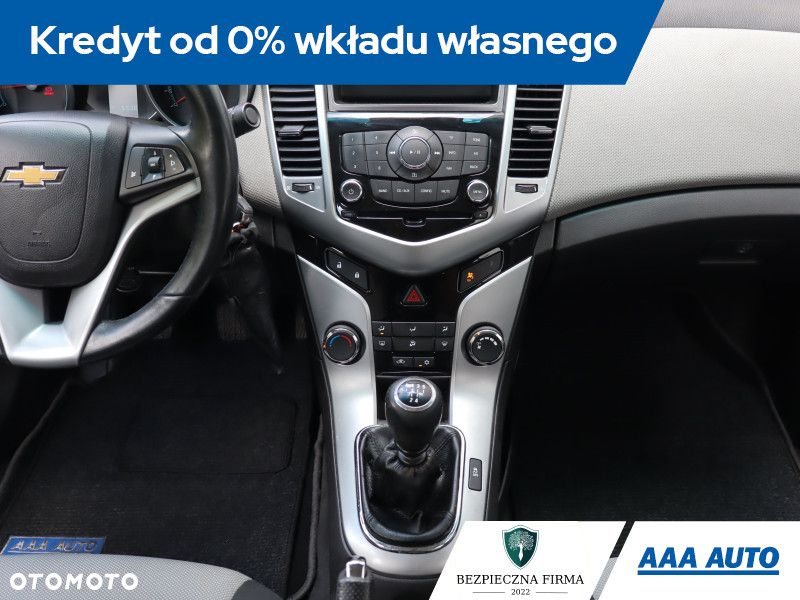 Chevrolet Cruze - 13