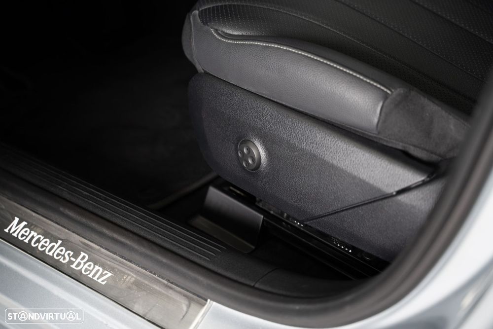 Mercedes-Benz EQE 300 Edition Electric Art - 14