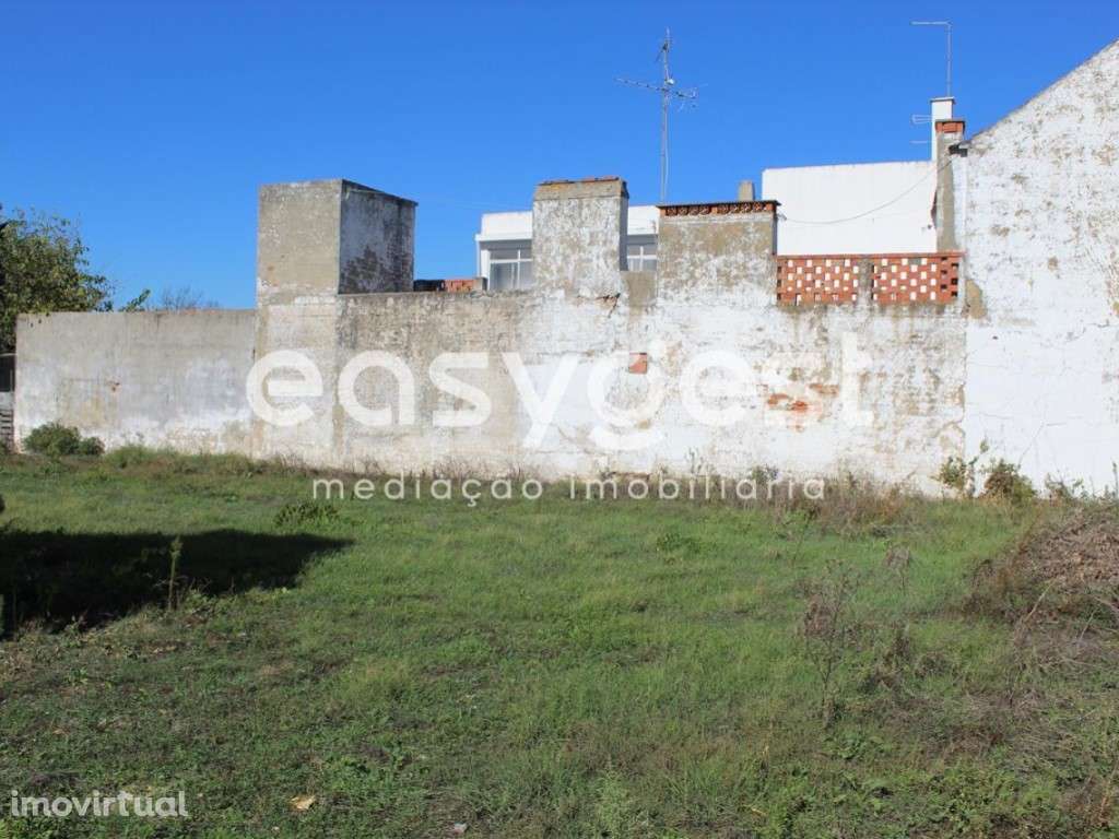 Terreno no centro de Almeirim com viabilidade de construção - Grande imagem: 2/16