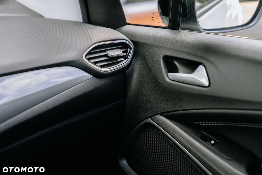 Opel Crossland X - 15