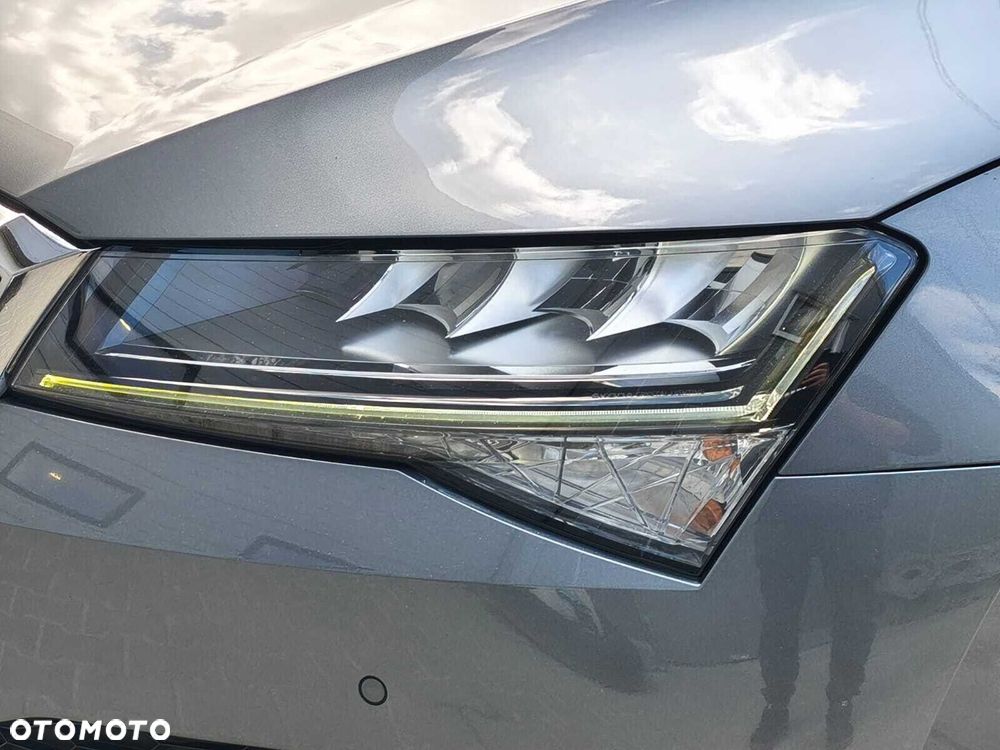 Skoda Superb 2.0 TDI SCR Ambition DSG - 37