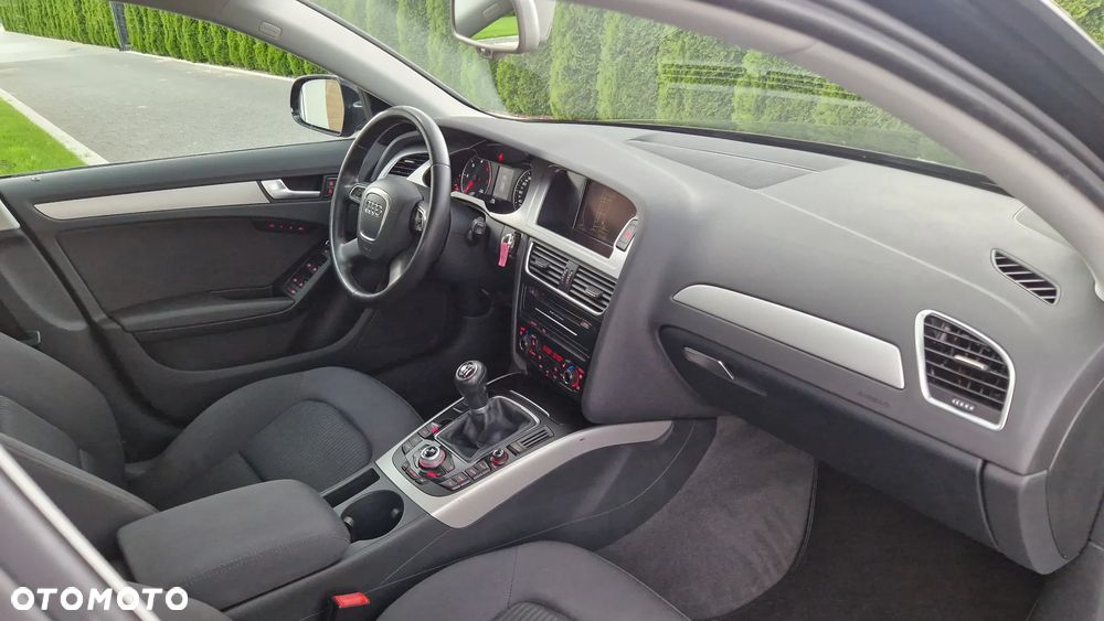 Audi A4 Avant 2.0 TDI e DPF S line Sportpaket - 16